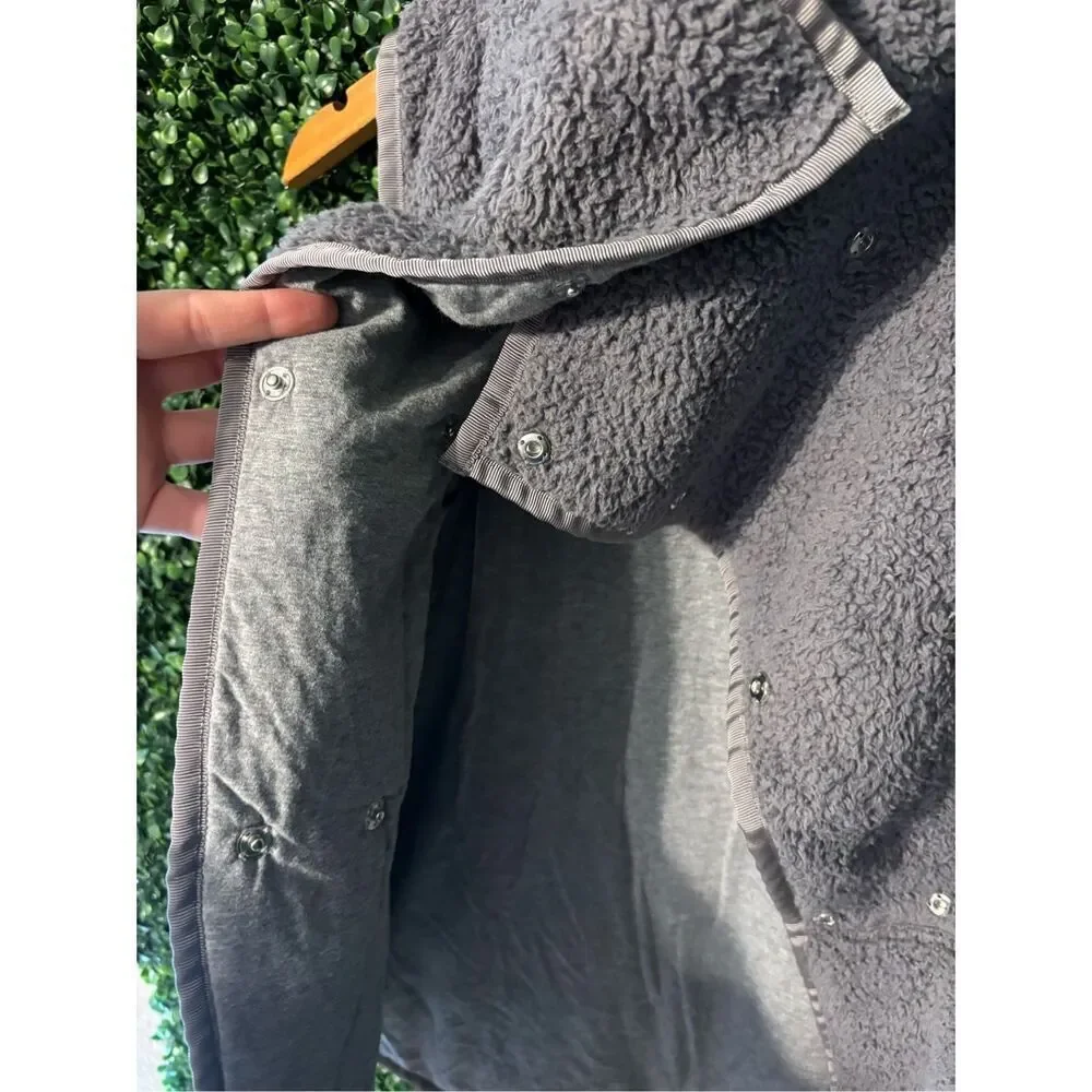 Ivivva Girl 14 Vest Top Gray Reversible Snap Fleece Collar Sleeveless Knit